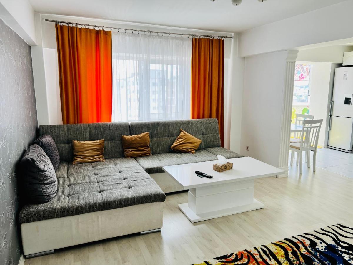 Panoramic M&M Apartment Suceava Eksteriør billede