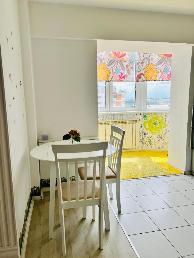 Panoramic M&M Apartment Suceava Eksteriør billede