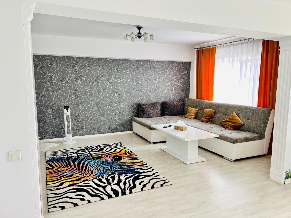 Panoramic M&M Apartment Suceava Eksteriør billede